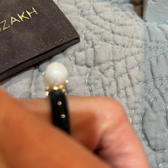 Ring - Picture 3 of 5